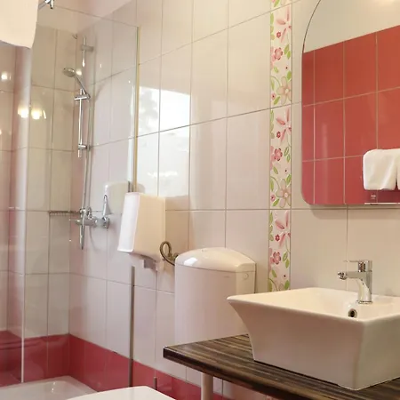 Vodisek - Depandansa Hotela Capris Boutique 3* Koper